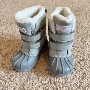 Cat & Jack Gray Kids Winter Snow Boots